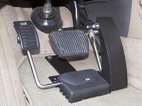 Pedal accelerator on the left