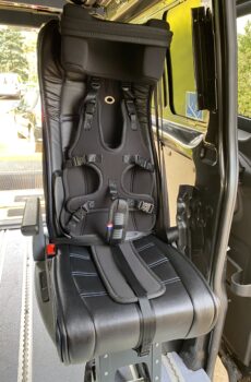 Harnais de maintien avec sangles supplémentaires / Vehicle harness with extra belts/ Arnés de postura con cinturons extra